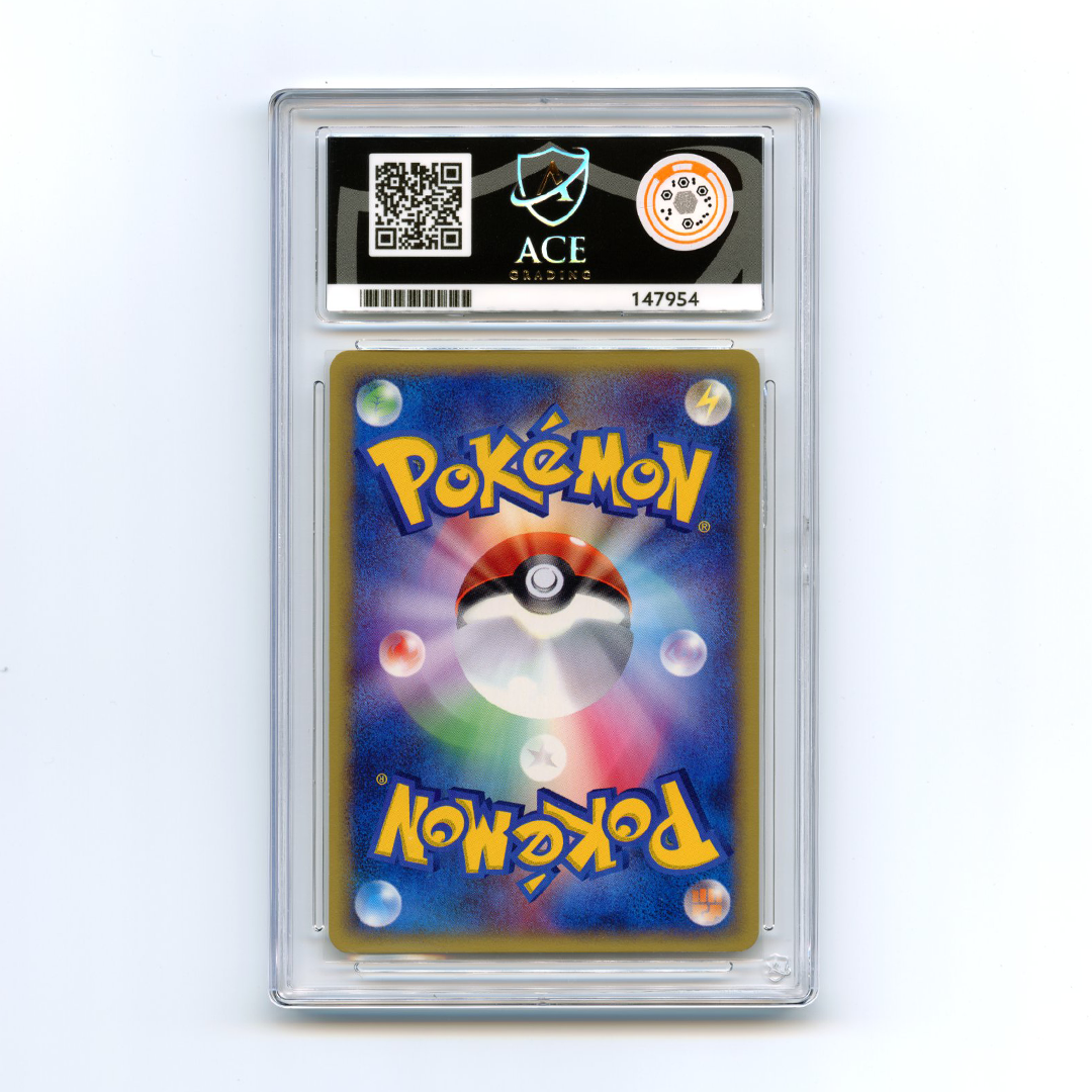 Moltres - Mysterious Mountains - Holo Rare - 019/088